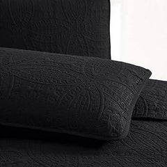 Layaan Homes Black Thin Quilted Set