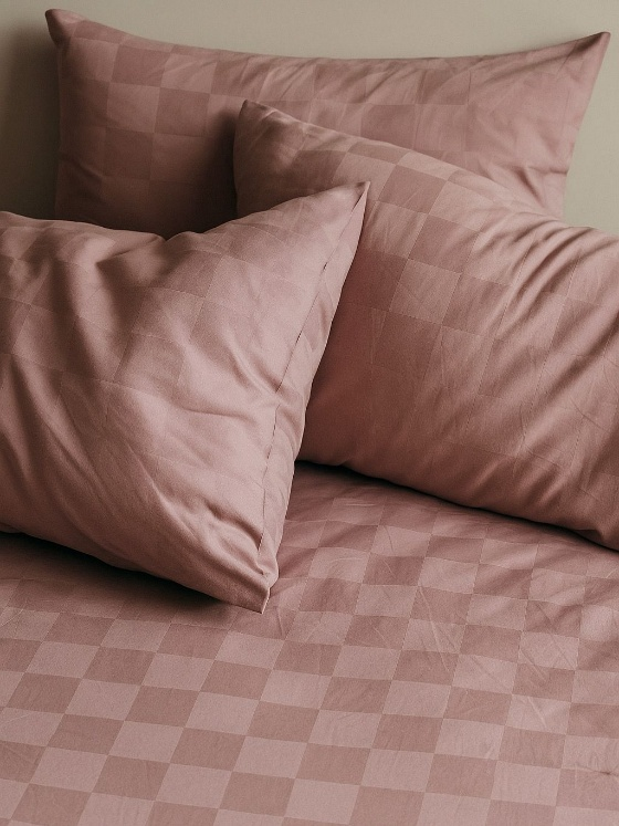 Layaan Homes Blush Dusty Pink Checkered Duvet Set